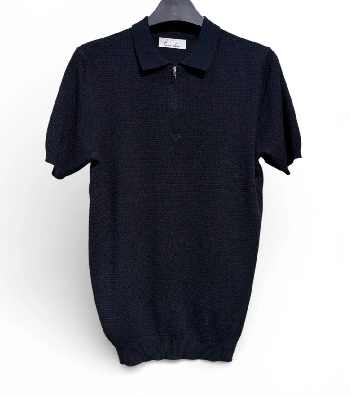 Polo nera con ricamo | MT944